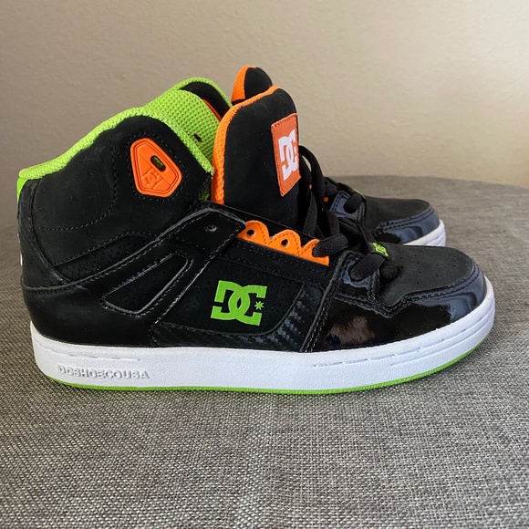 DC YOUTH High Tops Blk/Green/Orange Size